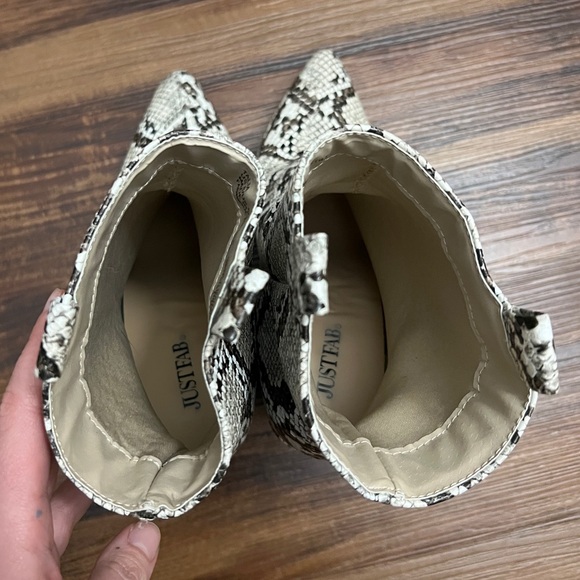 Talia Snakeskin Block Heeled Boot - Picture 6 of 7